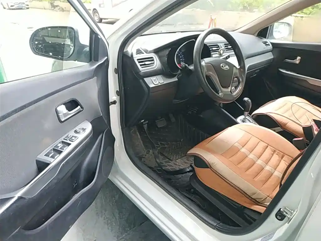 Kia K2 2015 Sedan 1.4L AT GLS фото 16