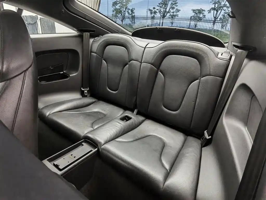Audi TT 2011 TT Coupe 2.0TFSI фото 15
