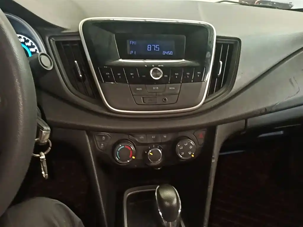 Chevrolet Cavalier 2019 320 Auto Sunroof Enjoyment Edition фото 13