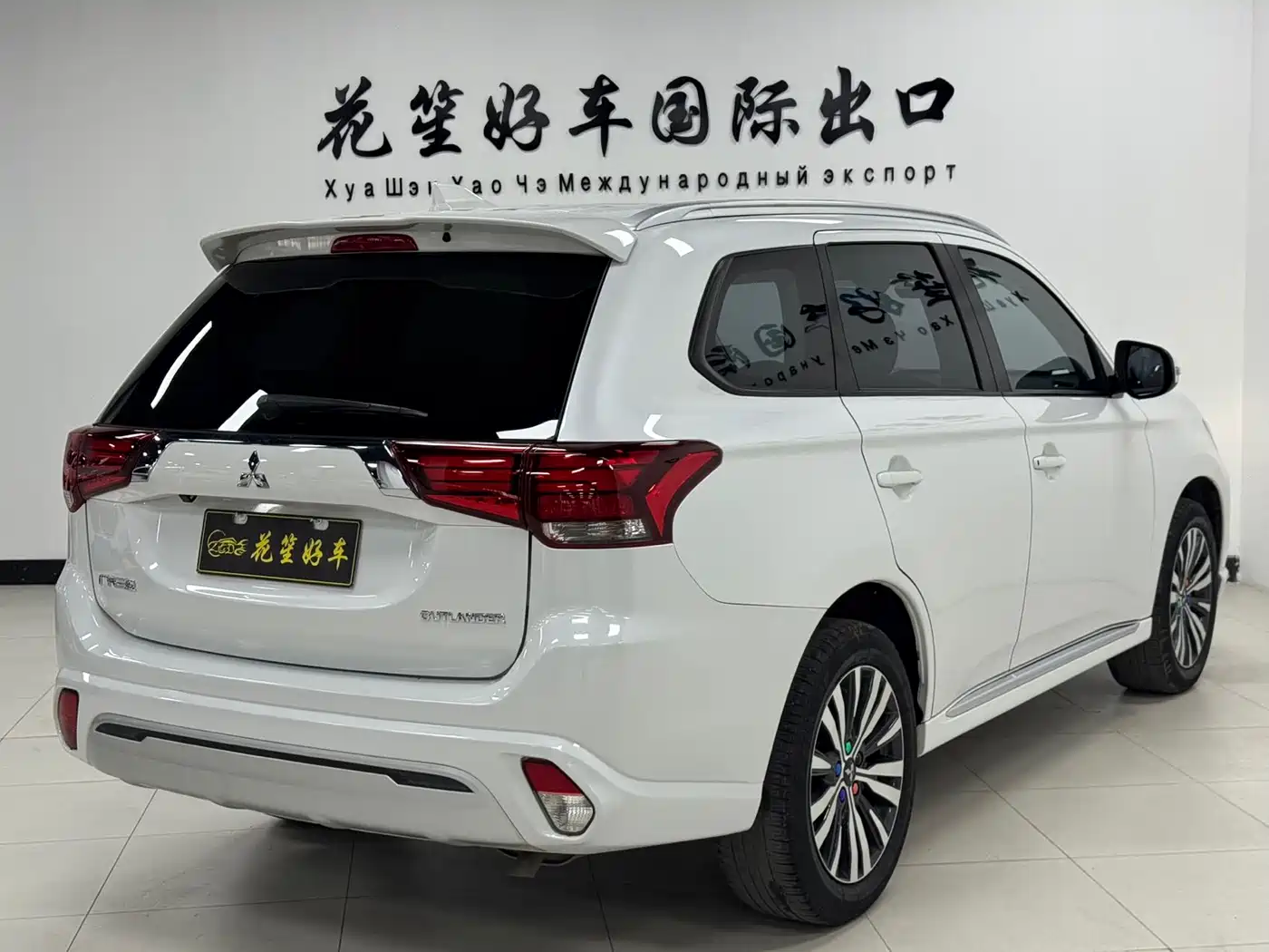 MITSUBISHI OUTLANDER