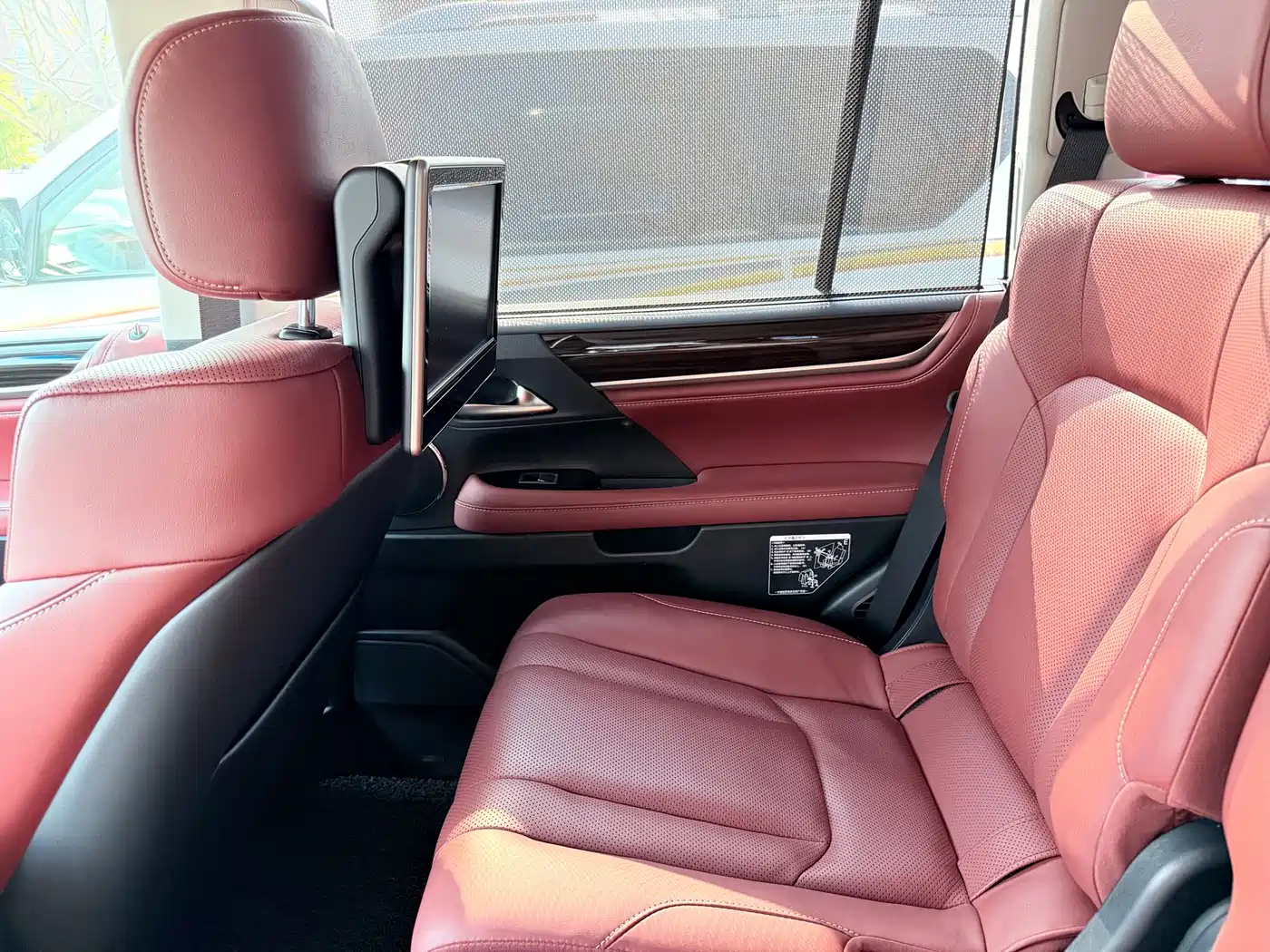 Lexus LX 2019 570 Prestige Luxury Edition фото 18