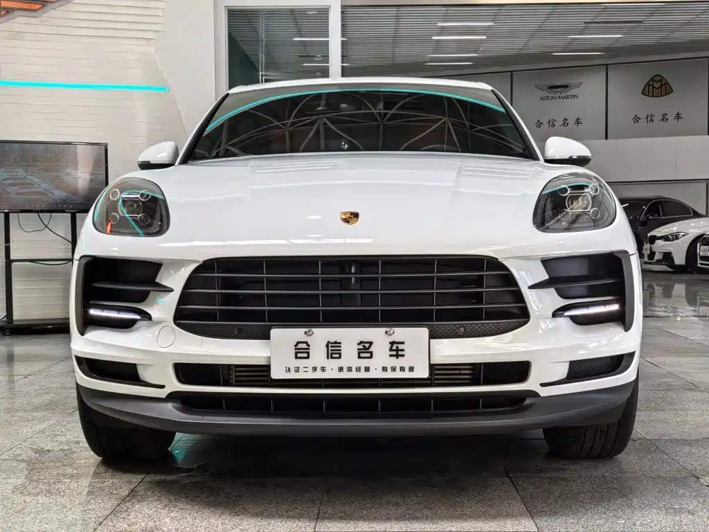 Фото 2 - Porsche Macan