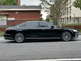 Фото 7 - Audi A8