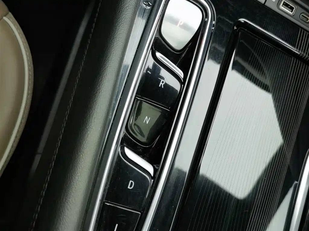 Buick Enclave 2020 28T 4WD Flagship Model фото 13