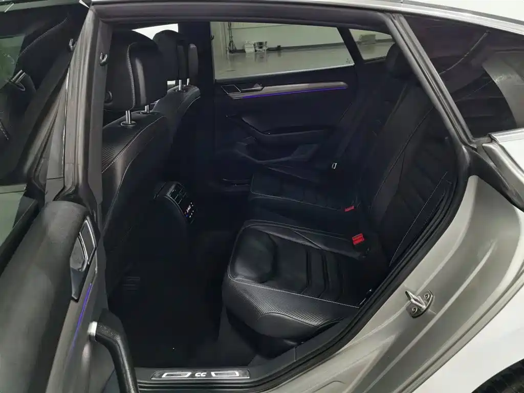 Volkswagen FAW-Volkswagen CC 2019 330TSI Charming Appearance (China V) фото 15