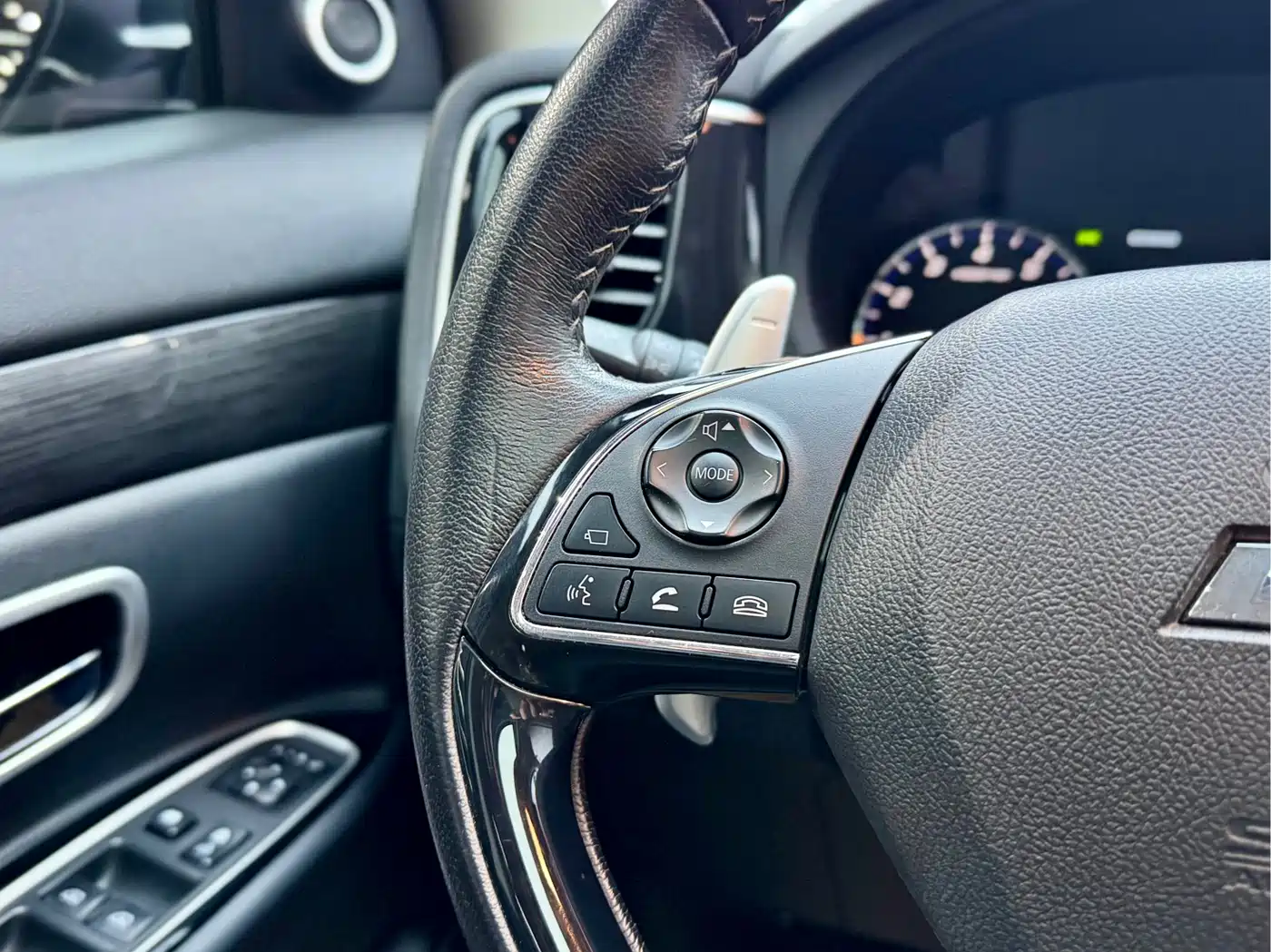 Mitsubishi Outlander 2019 2.4L 4WD Deluxe Edition 7-seater China V фото 21