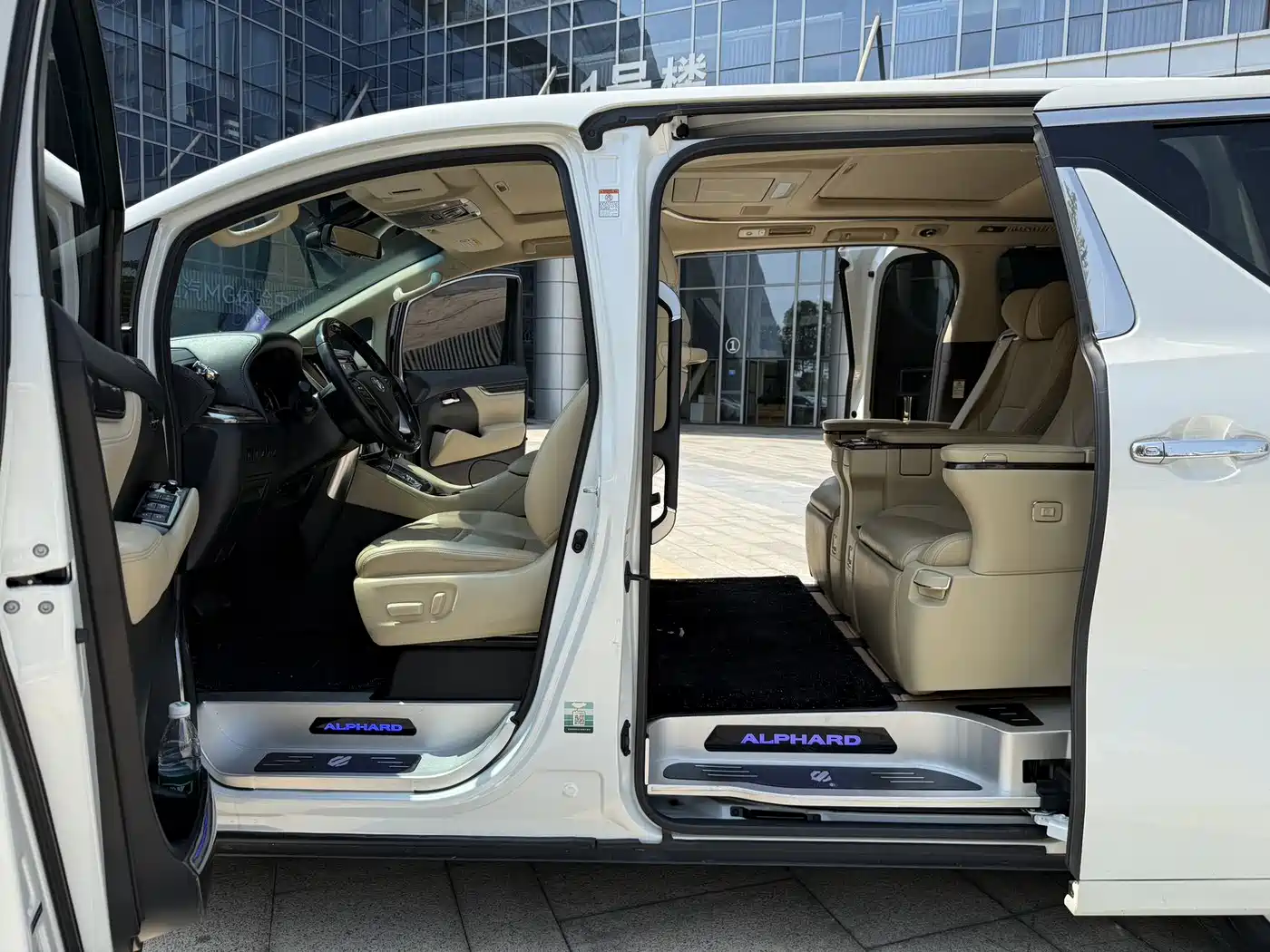 Toyota Alphard 2018 Facelift 3.5L Premium Edition фото 6