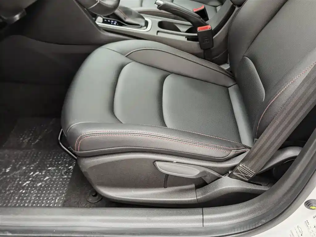 Chevrolet Monza 2022 Mild Hybrid RS 330T Automatic Comfort Edition фото 20