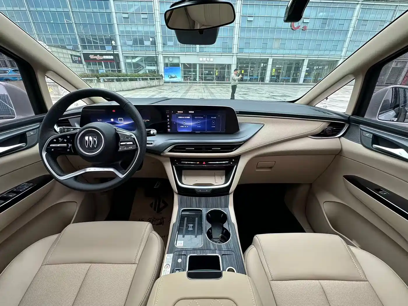 BUICK GL8 NEW ENERGY