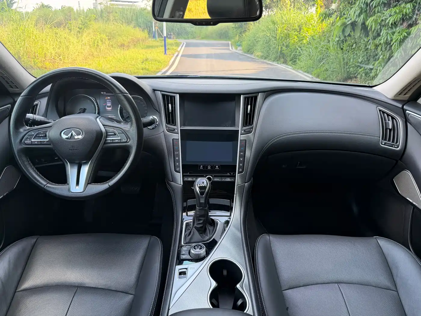 Infiniti Q50L 2020 2018 2.0T Premium Edition (China VI)