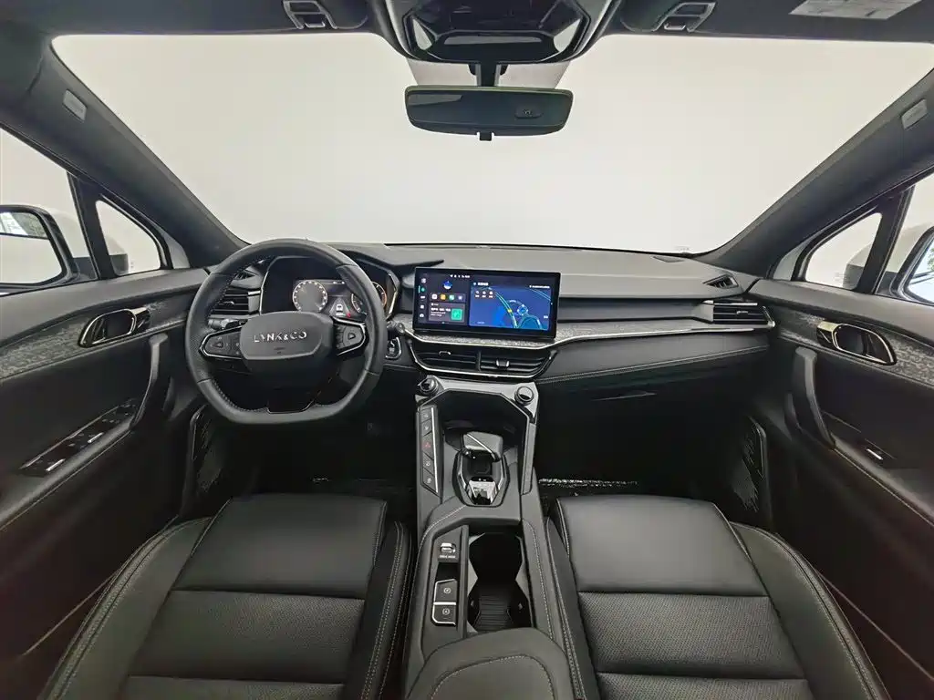 Lynk & Co 06 2023 Remix 1.5T Power Pro фото 5