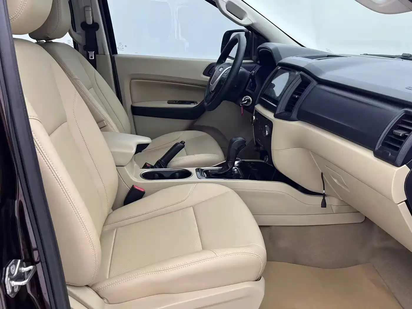 Ford Everest 2018 2016 2.0T Gasoline Automatic 4WD Luxury Edition