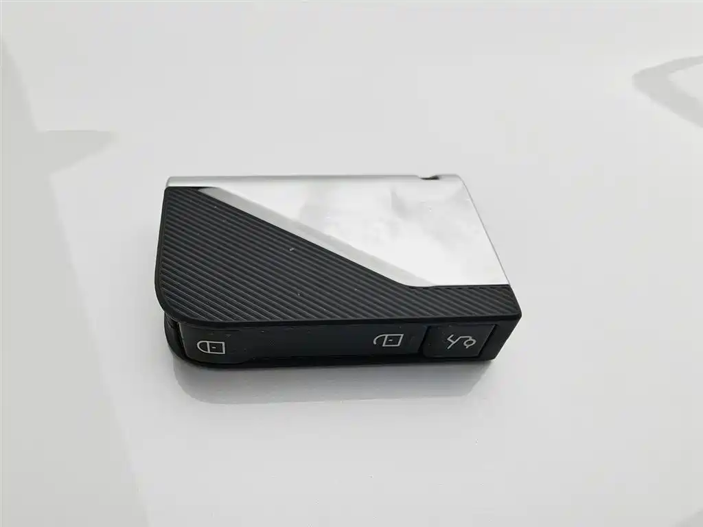 Lynk & Co 06 2023 Remix 1.5T Power Pro фото 19