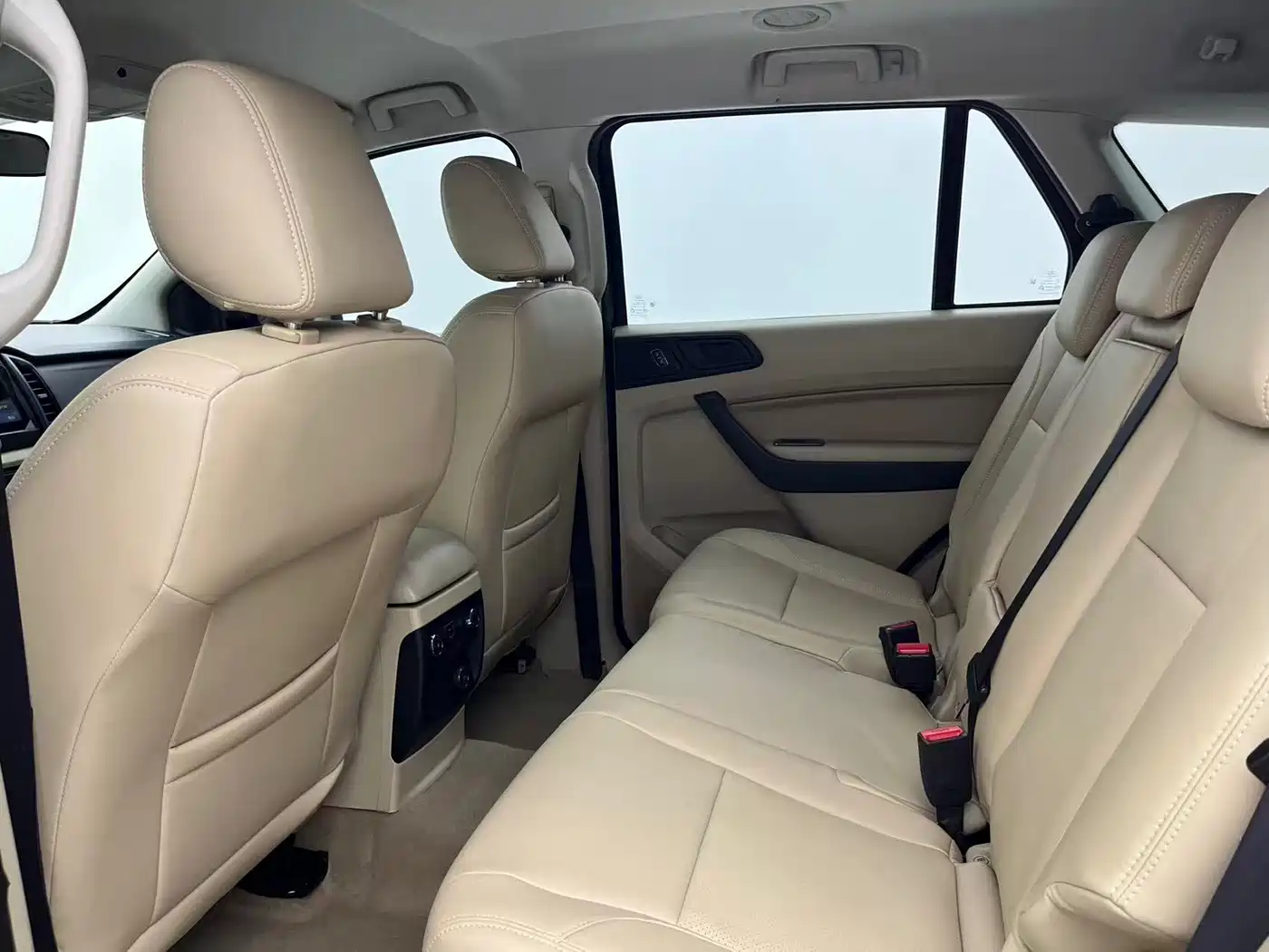 Ford Everest 2018 2016 2.0T Gasoline Automatic 4WD Luxury Edition