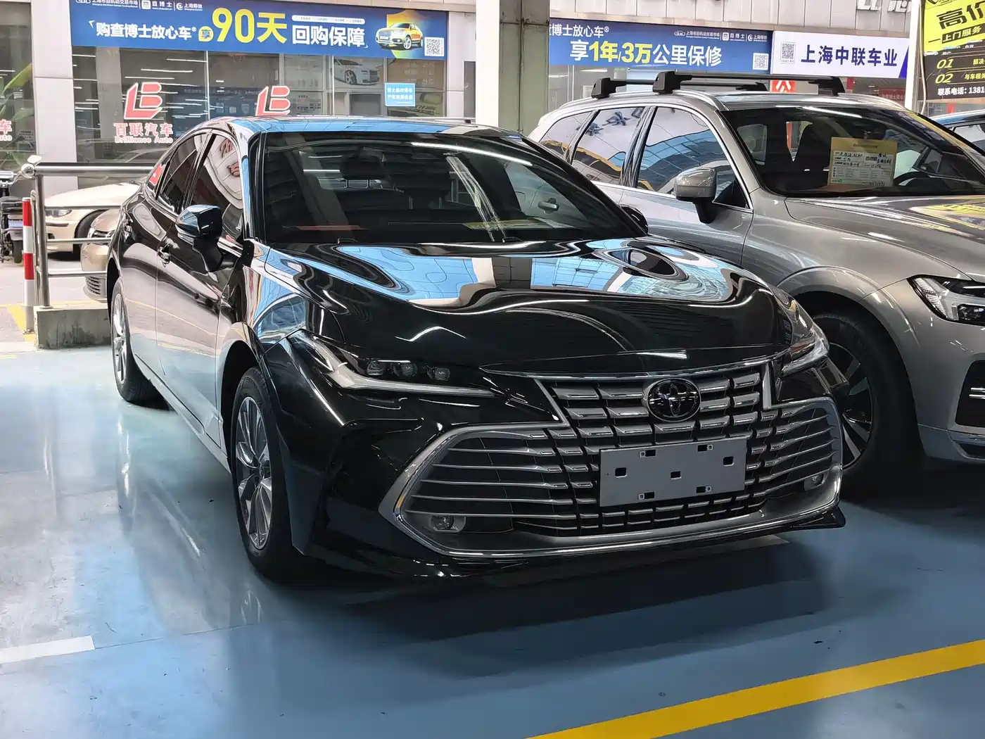 Toyota Avalon 2024 2.0L Luxury Edition фото 2