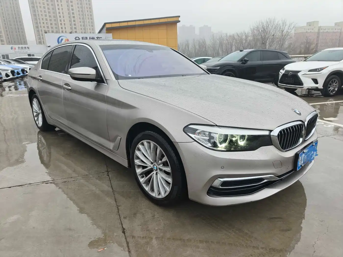 BMW 5 Series 2020 525Li Luxury Package фото 3