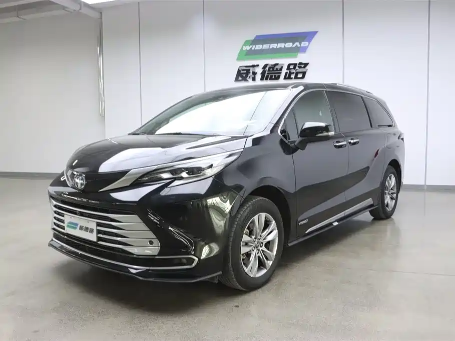 Toyota Sienna 2021 2.5L Hybrid Platinum Edition