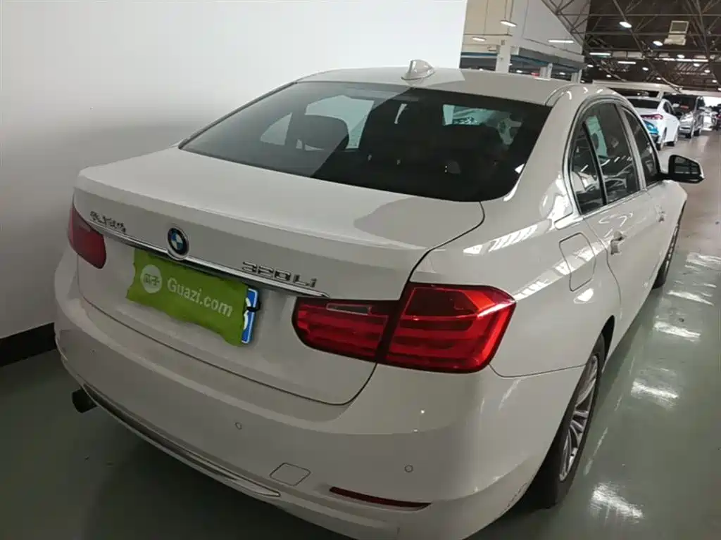 BMW 3 Series 2014 320Li Fashion фото 7