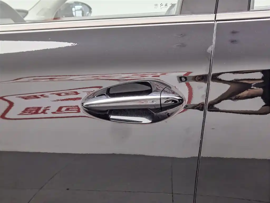 Hongqi HS5 2019 2.0T Smart Connect Enjoy Edition фото 18