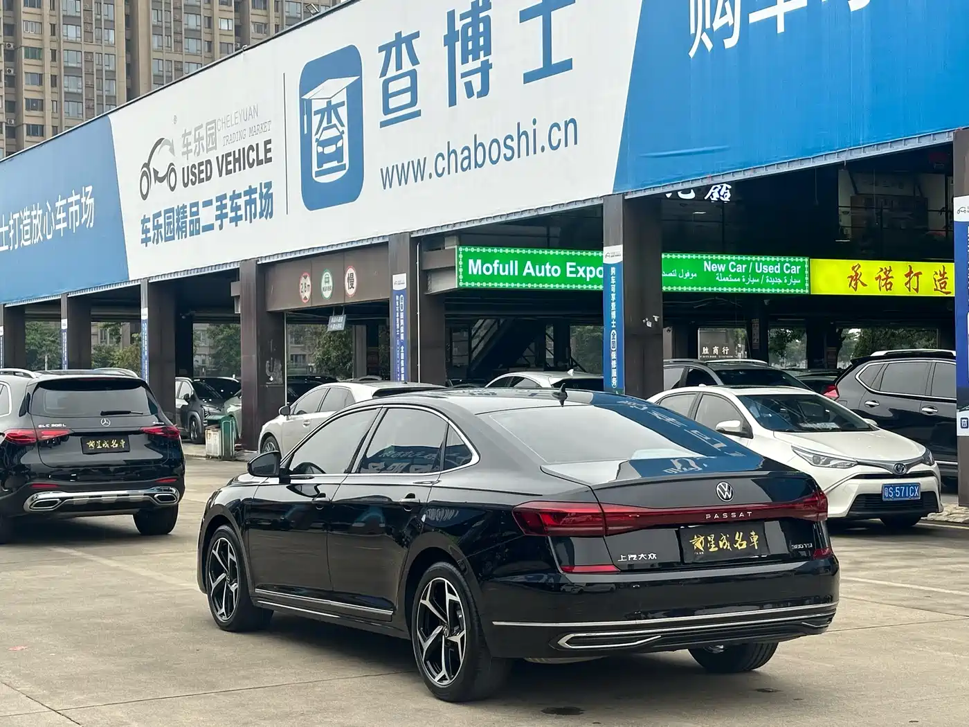 Volkswagen Passat 2025 Outstanding 380TSI Starlight Dragon Soaring Edition фото 17
