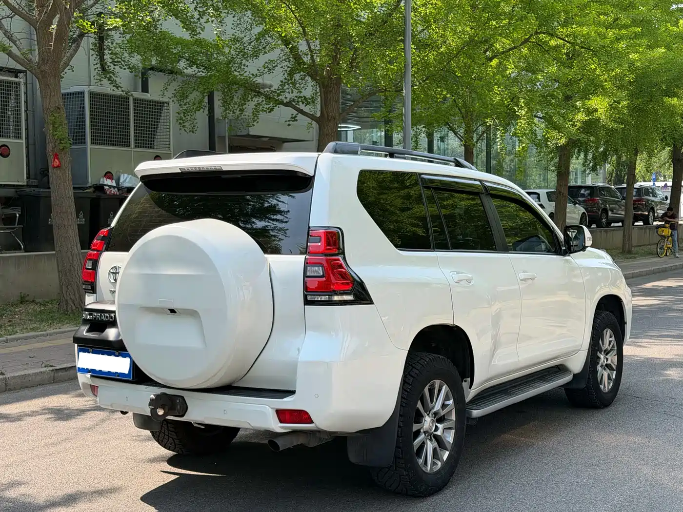 Toyota Prado 2018 3.5L Automatic TX-L Rear-mounted Spare Tire фото 2