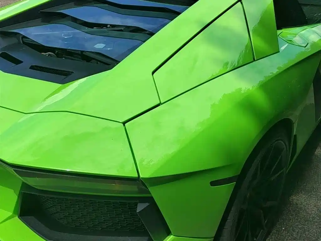 Lamborghini Aventador 2011 LP 700-4 фото 4