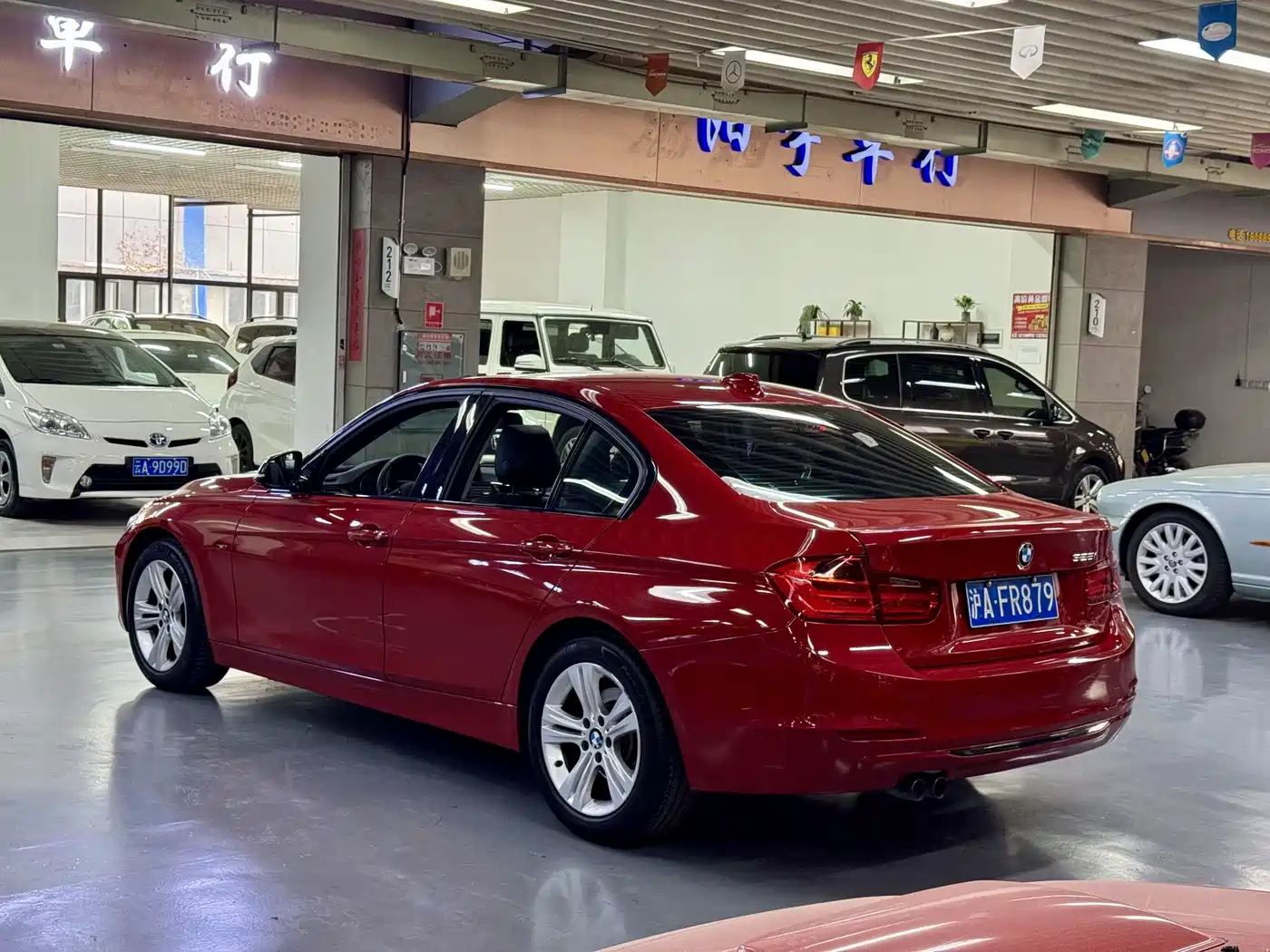 BMW 3 Series (Import) 2013 328i Sport Design Package фото 5