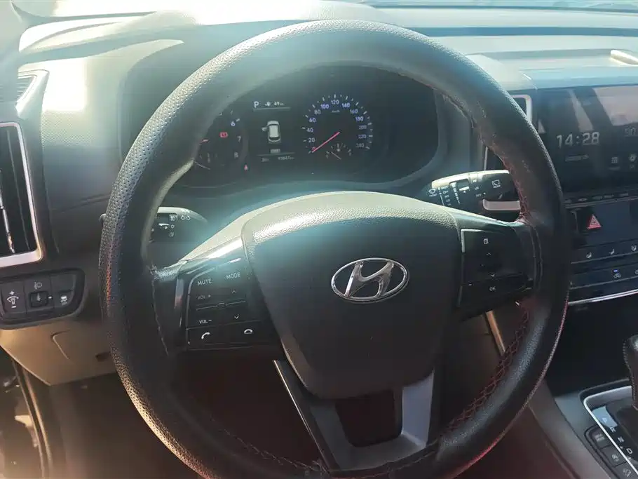Hyundai Beijing Hyundai ix35 2019 2.0L Automatic 2WD Zhiyong·Enjoy China V фото 15