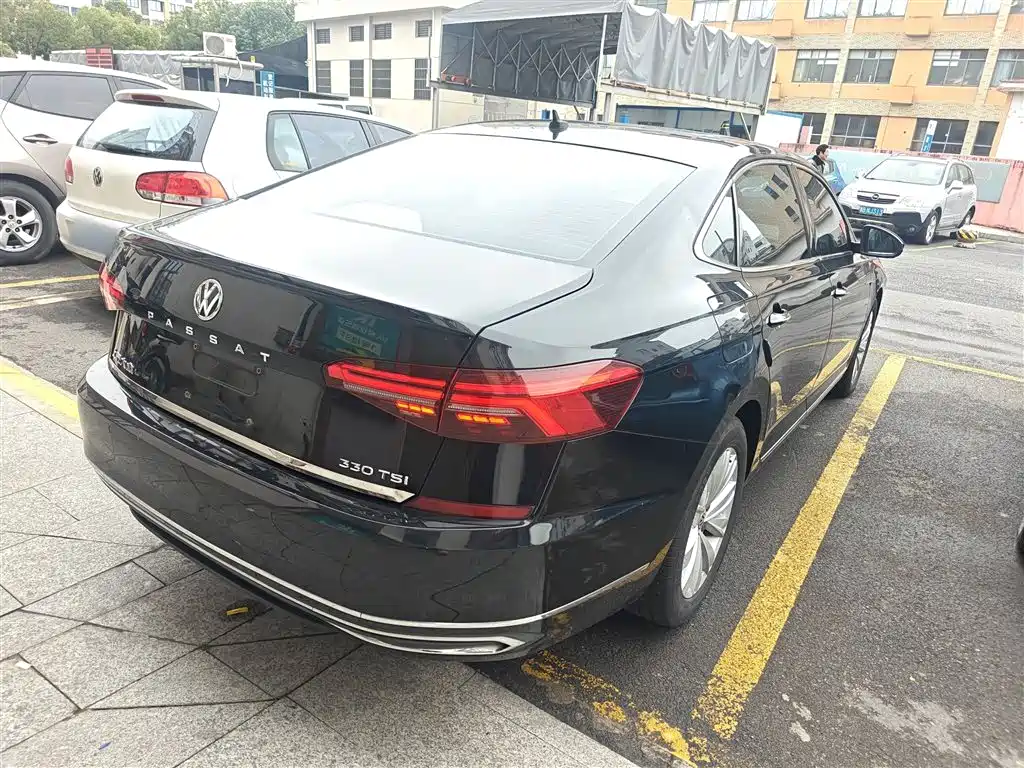 Volkswagen Passat 2019 330TSI Elite Version China VI фото 5