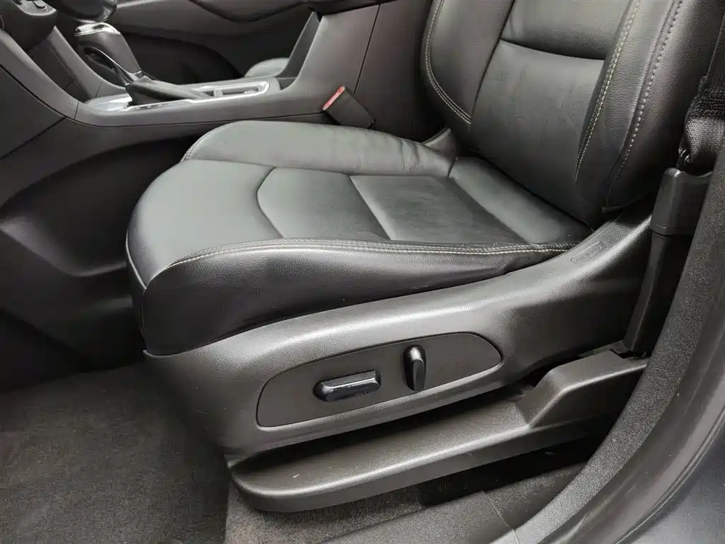 CHEVROLET EXPLORER
