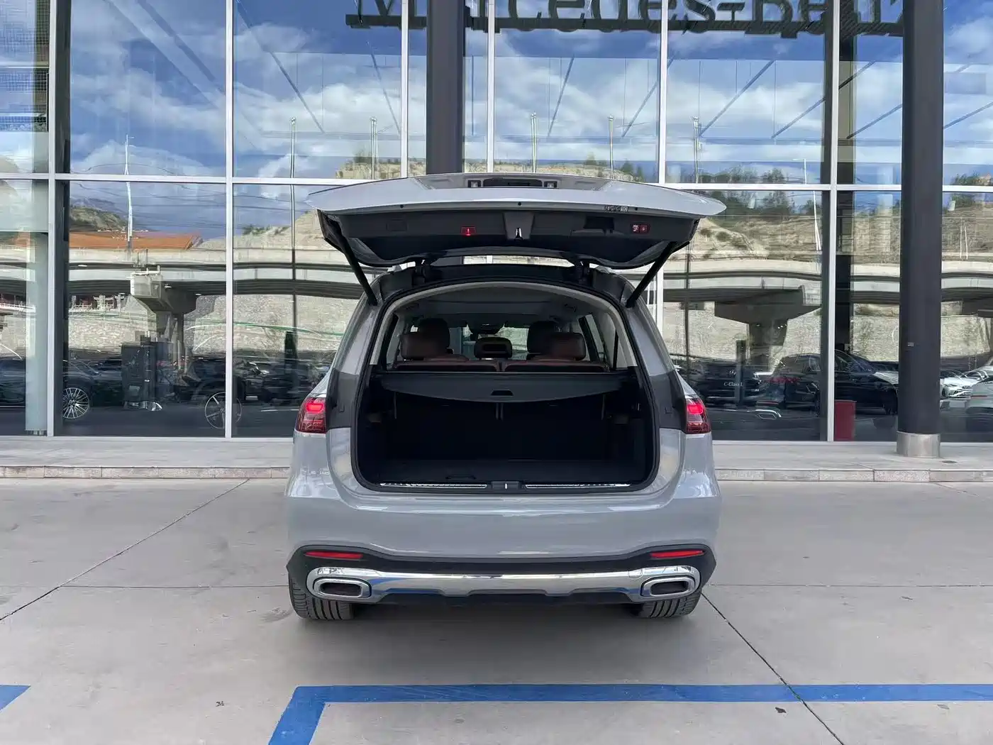 Mercedes-Benz GLS 2026 2024 Model GLS 450 4MATIC Luxury
