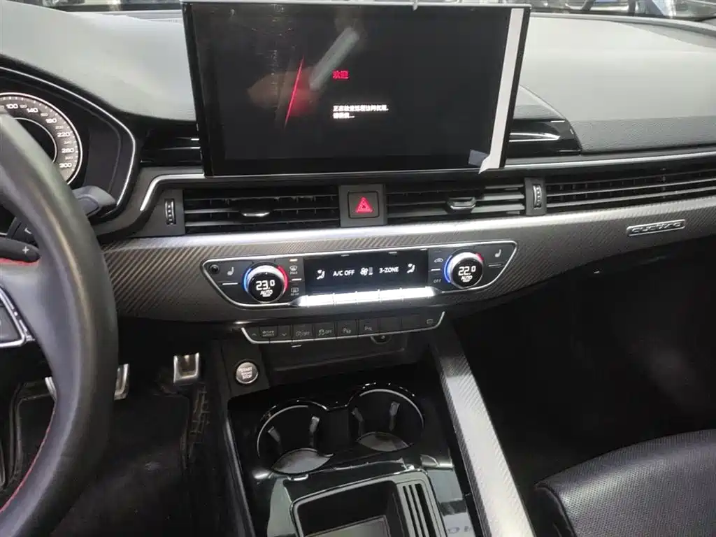 Audi A4L 2022 40 TFSI quattro RS Kit Burning Speed фото 20