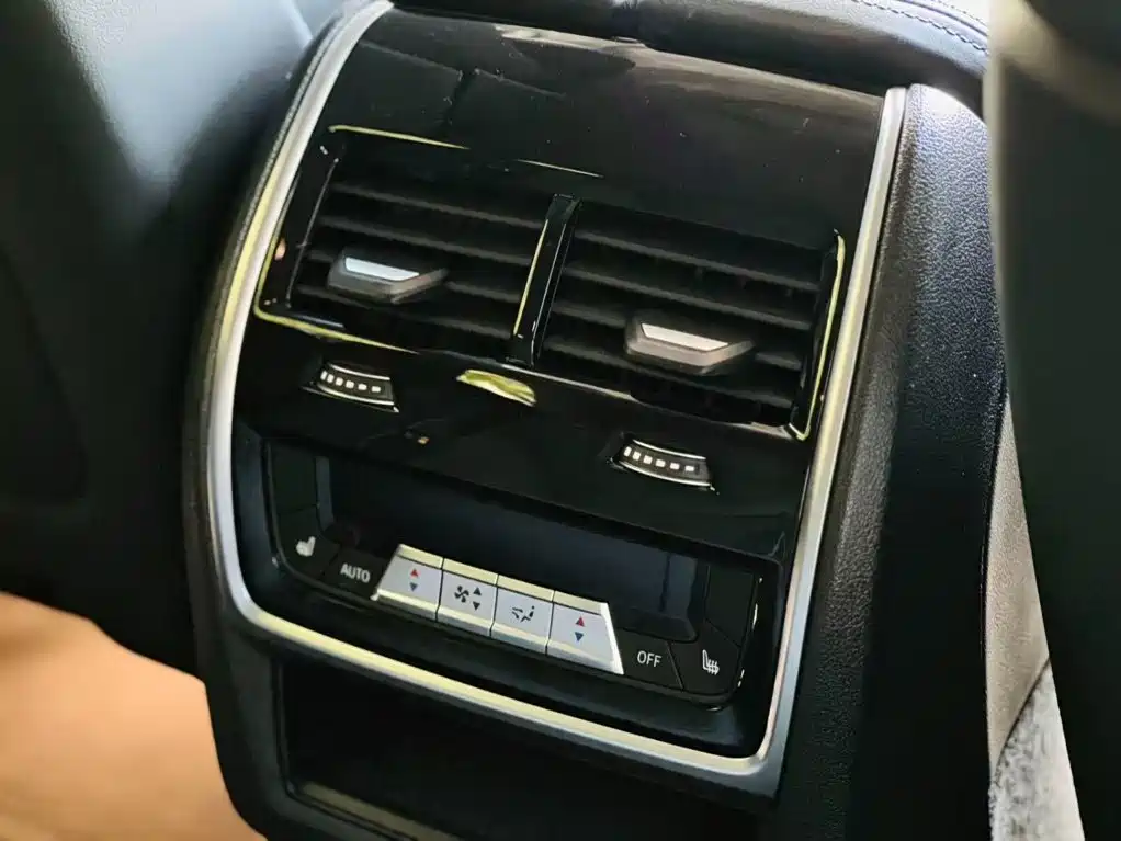 Photo 21 - BMW XM