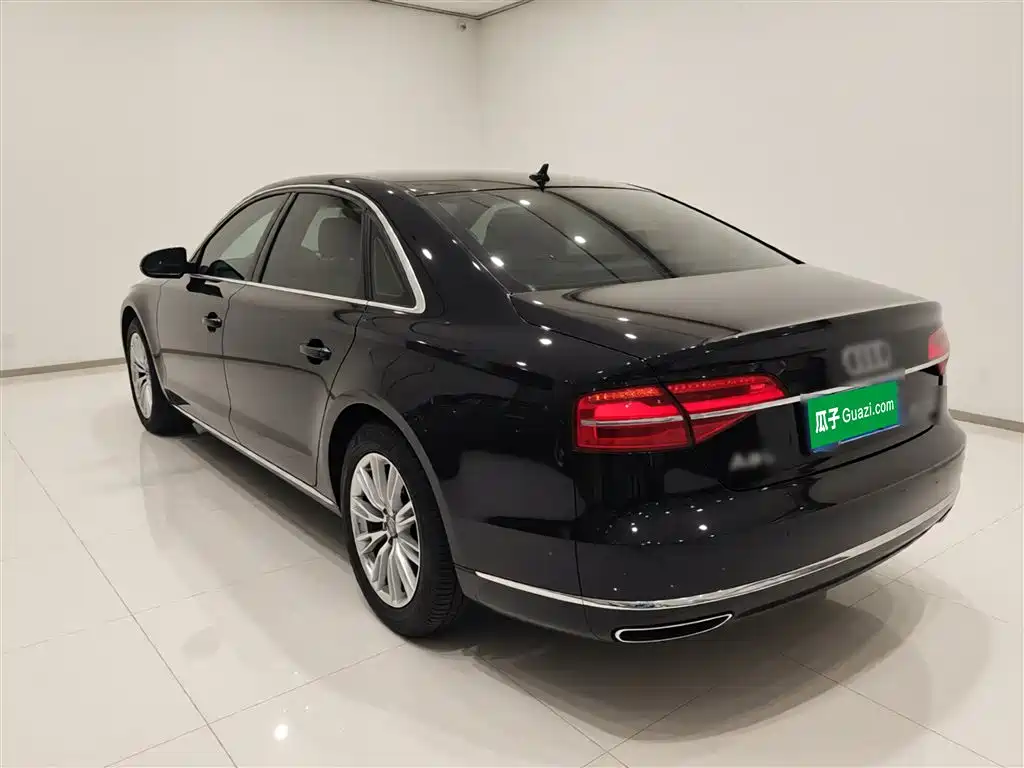 Audi A8 2014 A8L 45 TFSI quattro Comfort фото 5