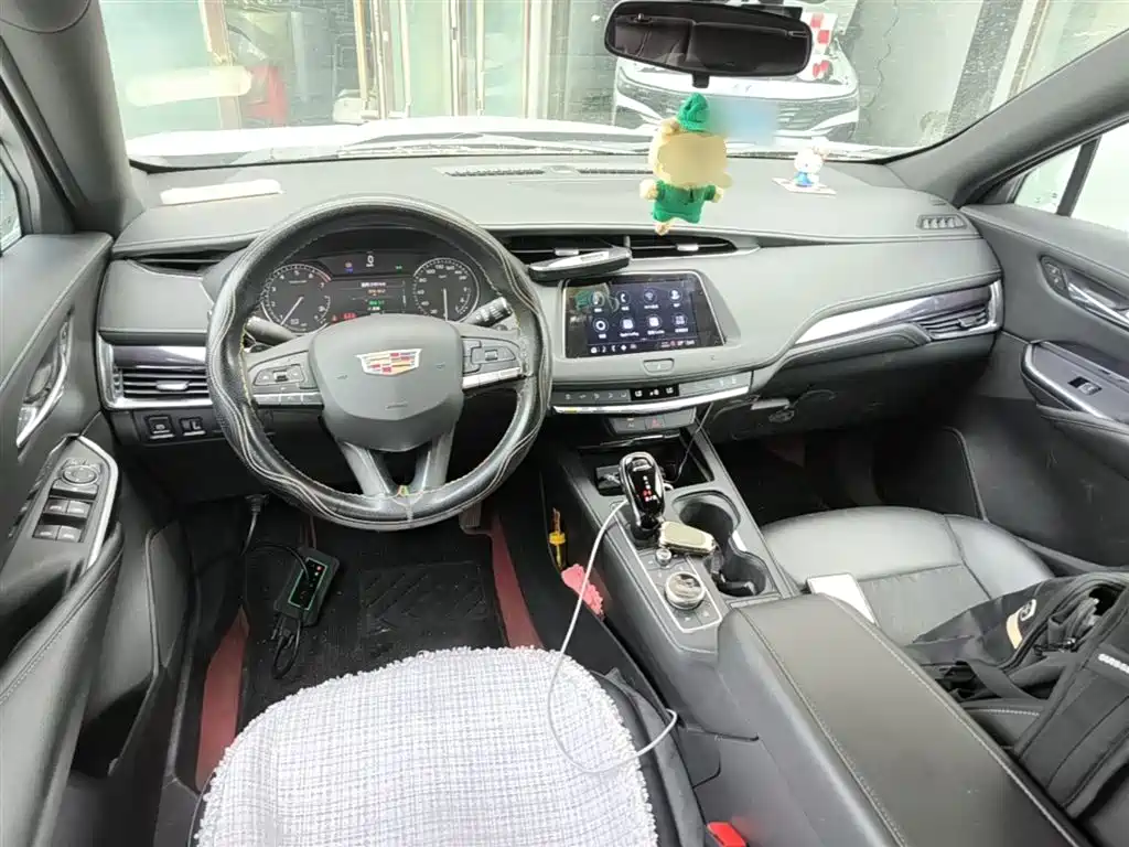 Cadillac XT4 2021 28T FWD Technology Edition фото 10