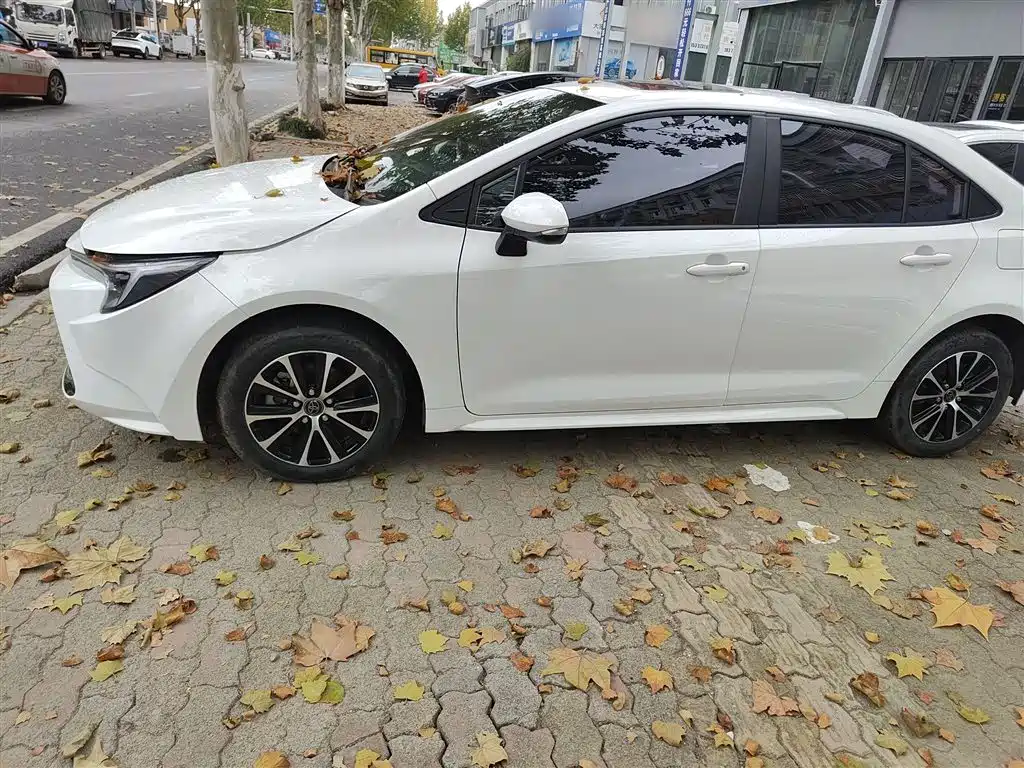Toyota Levin 2023 185T CVT Luxury фото 4
