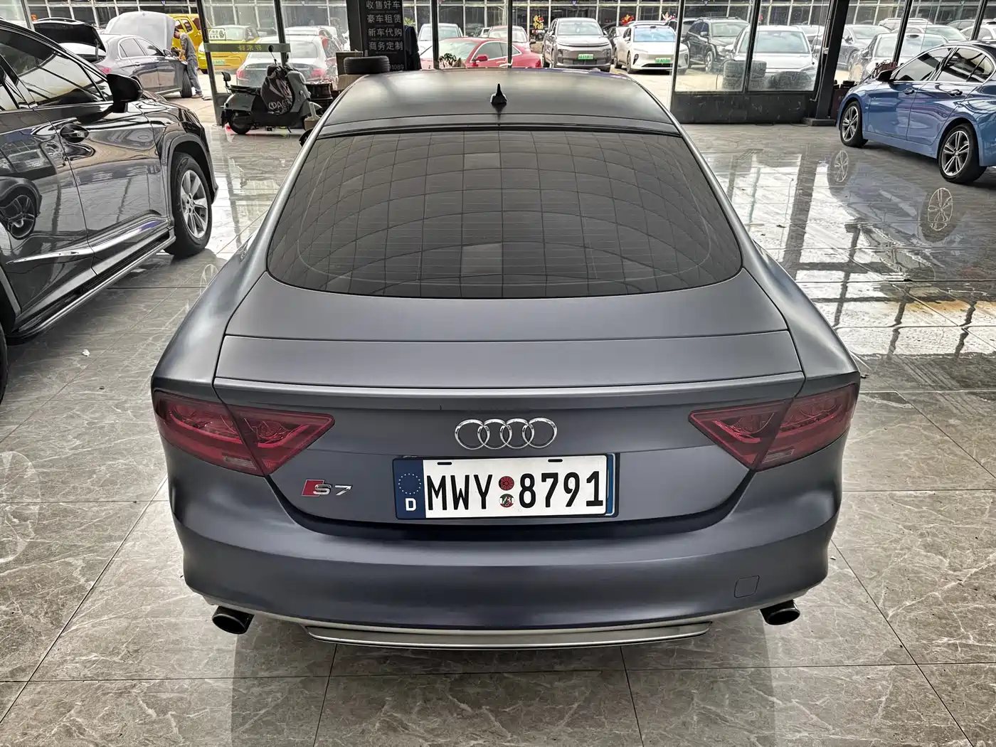 Audi A7 2012 3.0TFSI quattro Luxury Model фото 6