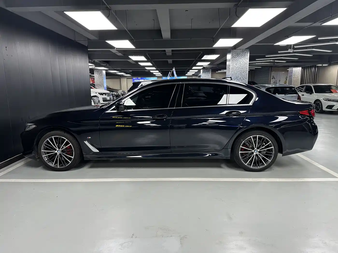BMW 5 Series 2022 Facelift 530Li Leading M Sport Package фото 20