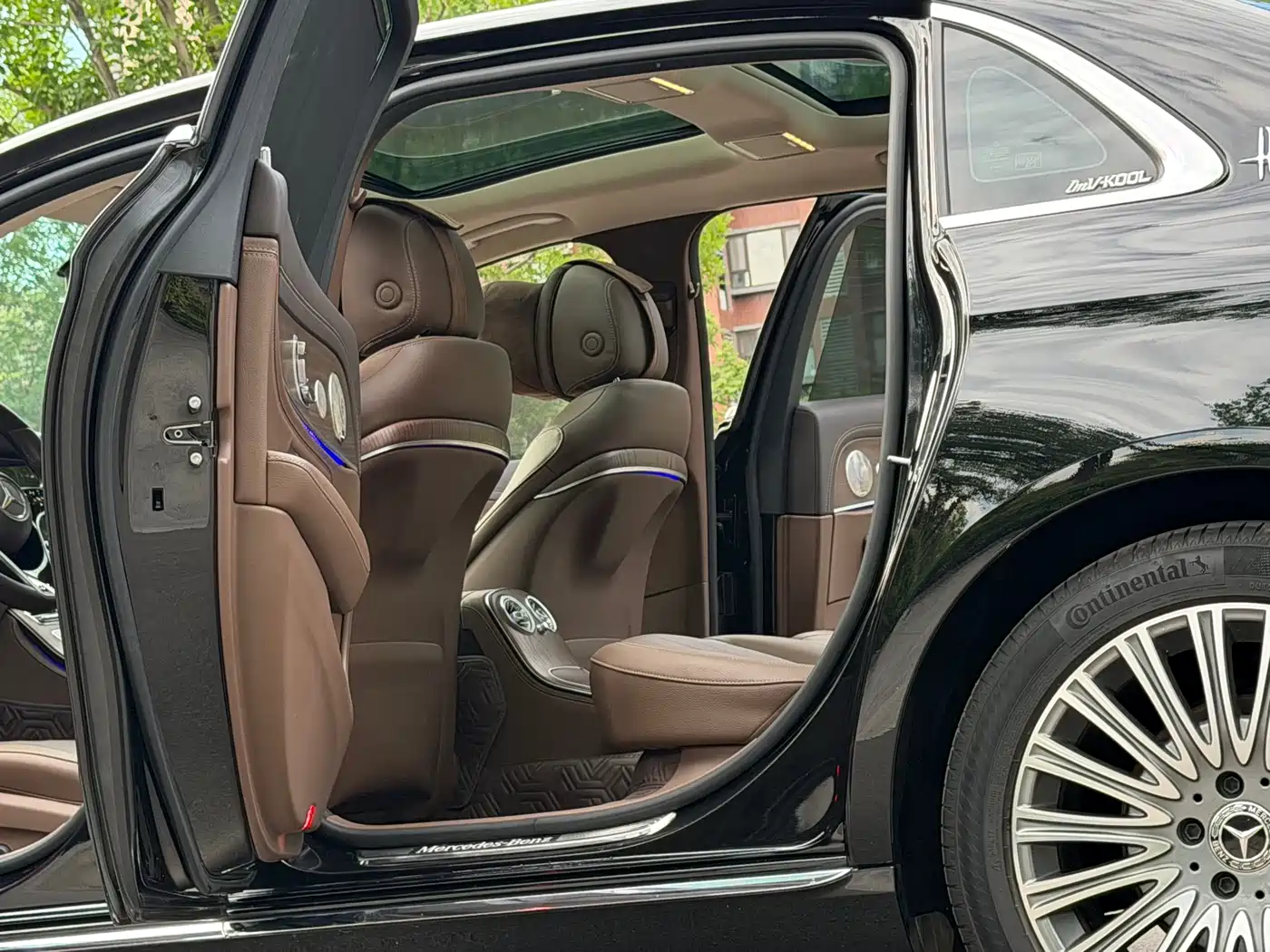 Mercedes-Benz E-Class 2022 Second Facelift E 300 L Luxury фото 6