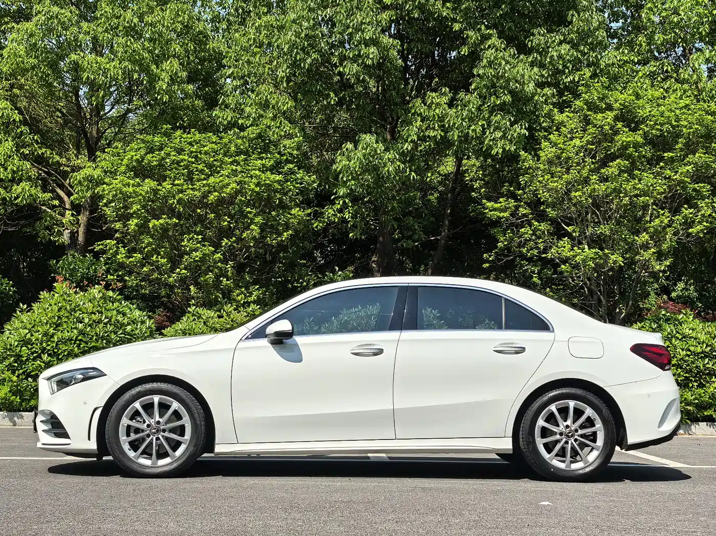 Mercedes-Benz A-Class 2021 A 200 L Sport Sedan Fashion Edition фото 4
