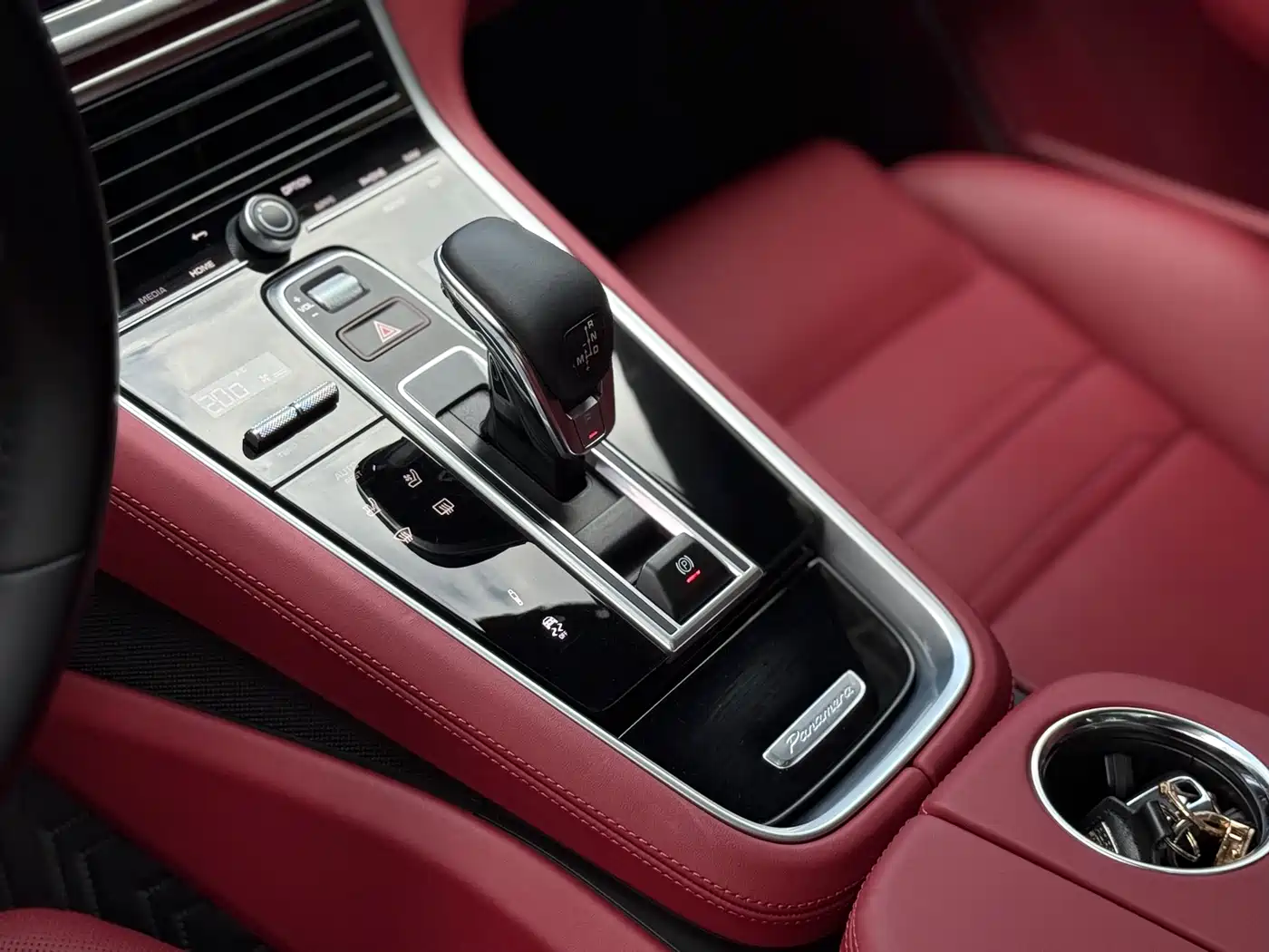 Porsche Panamera 2023 Facelift Panamera 2.9T Platinum Edition фото 13