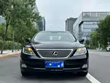 Фото 2 - Lexus LS