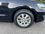 Photo 13 - Toyota Camry