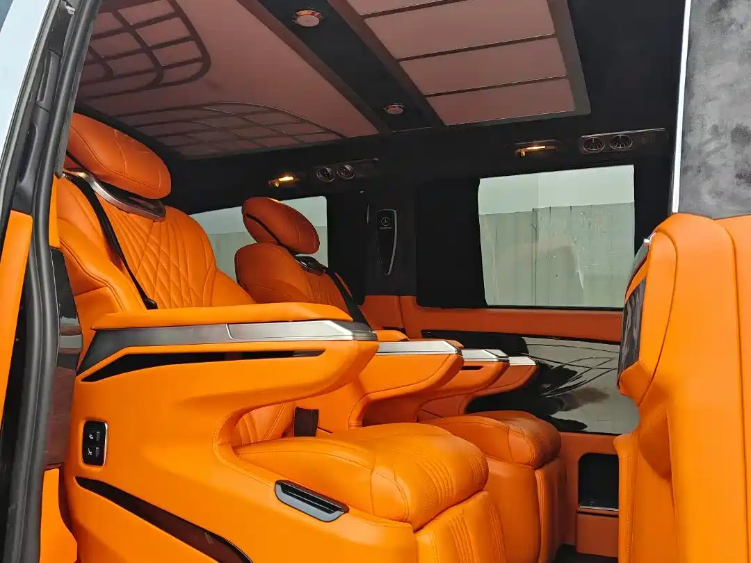 Mercedes-Benz Vito 2021 2.0T Elite 7-Seater фото 8