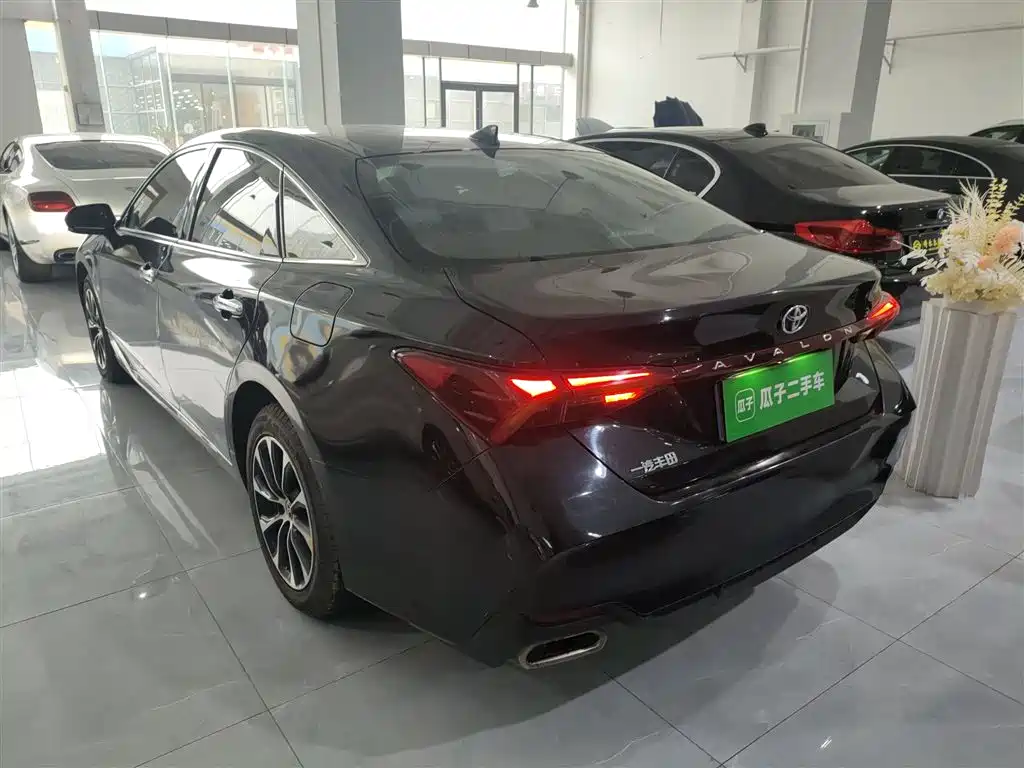 Toyota Avalon 2022 2.0L Luxury Edition фото 22