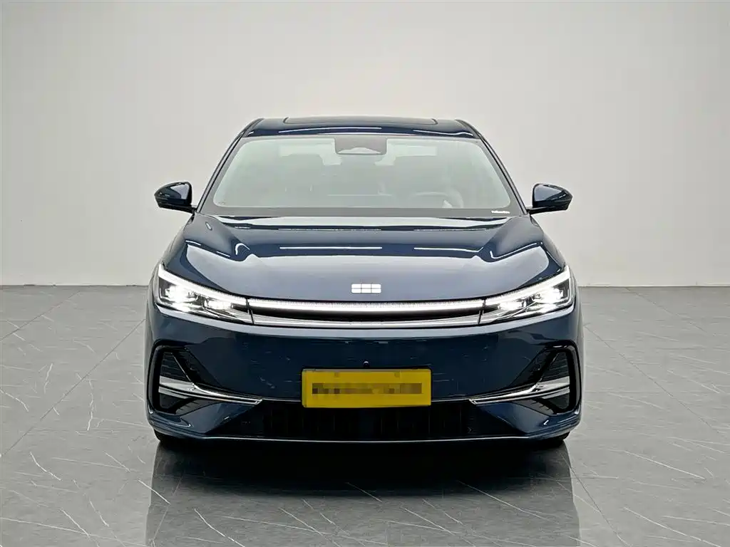 Geely Galaxy Galaxy A7 2025 EM-i фото 2