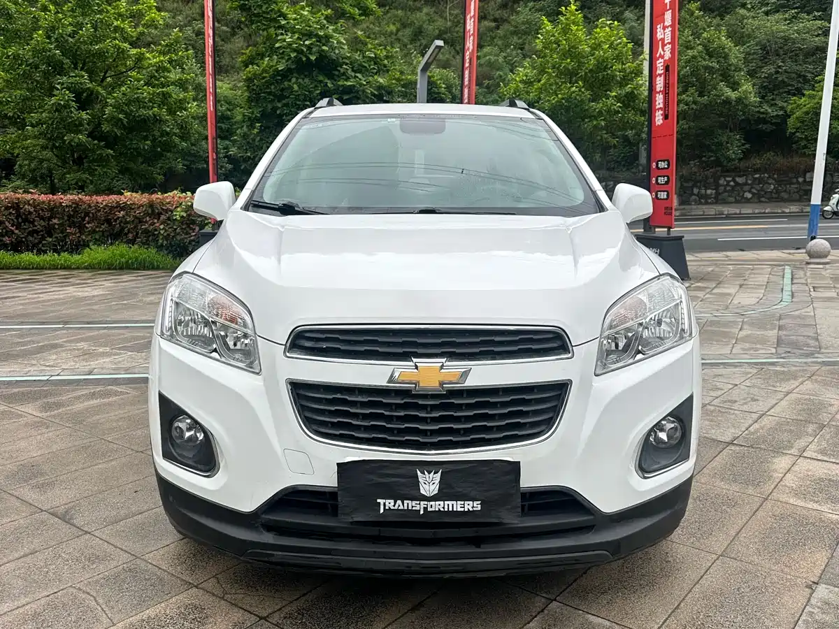 Chevrolet Trax 2016 1.4T Automatic 2WD Comfort Sunroof Edition фото 2