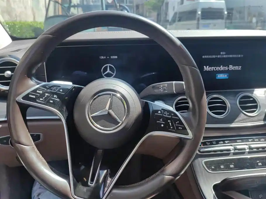 Mercedes-Benz E-Class 2023 E 300 L Luxury фото 12