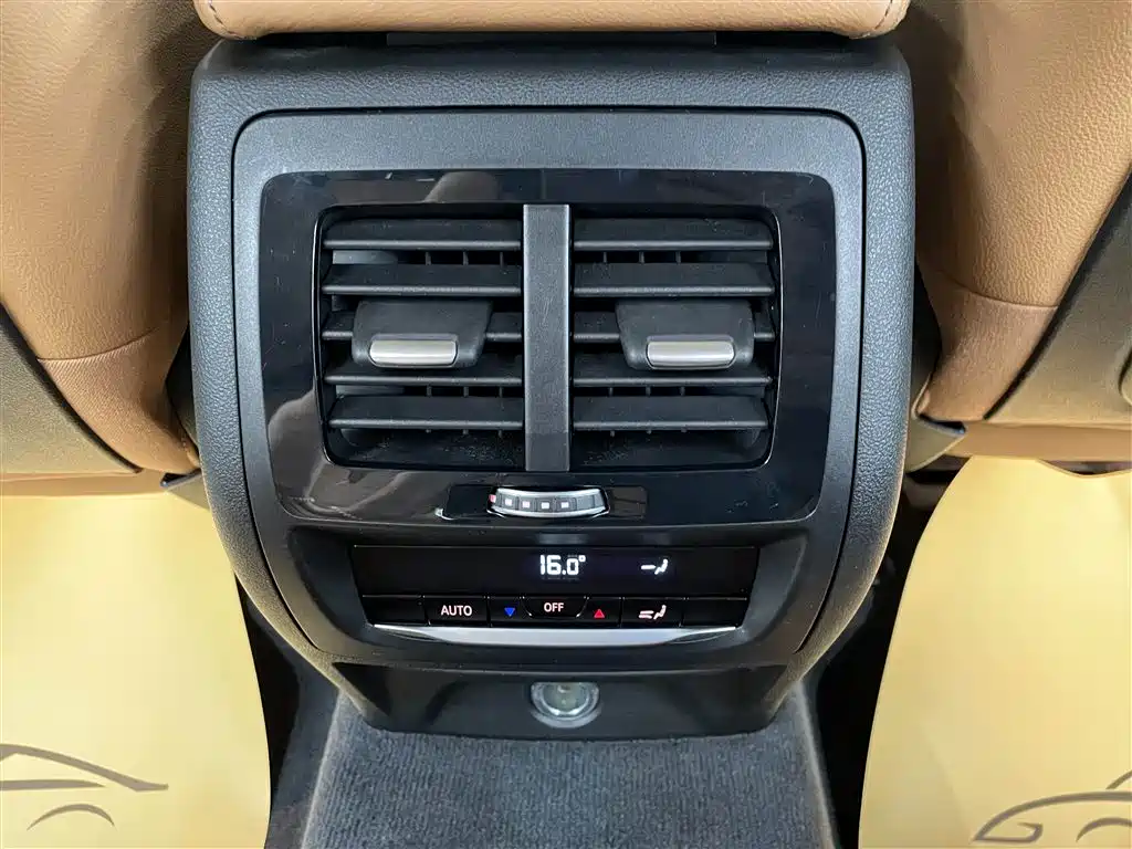 BMW X3 2019 xDrive28i Luxury Package фото 17
