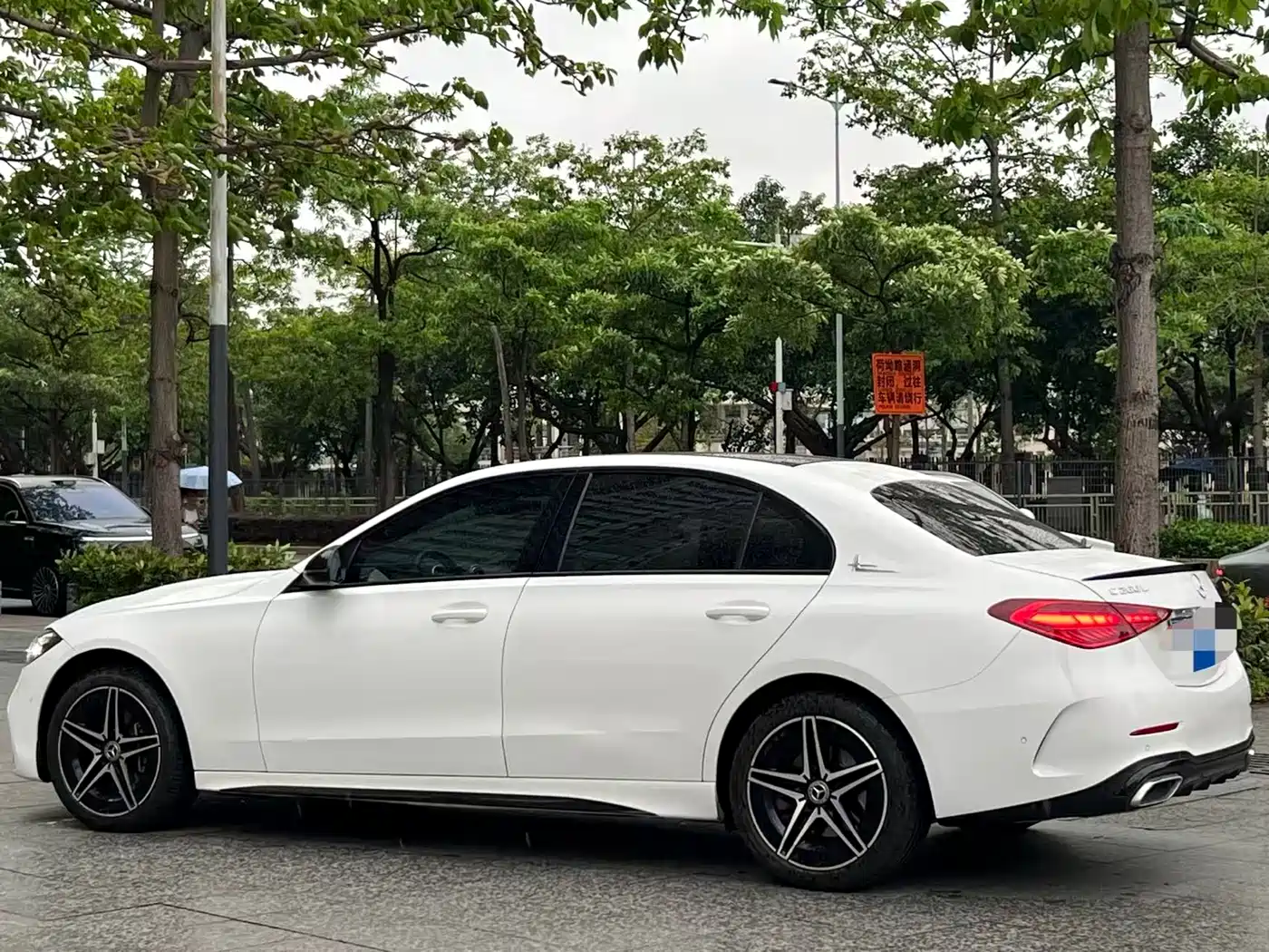 Mercedes-Benz C-Class 2023 C 260 L Night Edition Sport фото 4